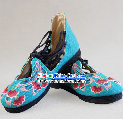 Chinese Embroidered Peacock Cloth Boots