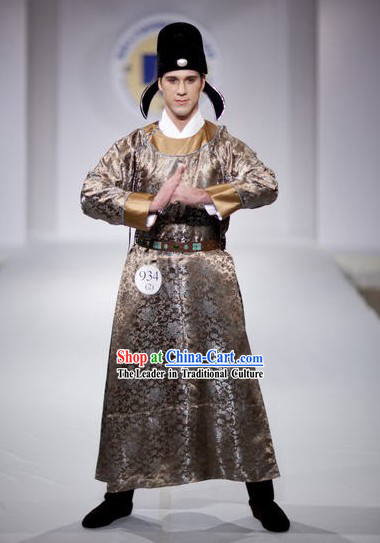 Ancient Chinese Tang Dynasty Men Clothing and Hat