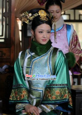 Qing Dynasty Imperial Palace Concubine Winter Jacket and Cheongsam Complete Set