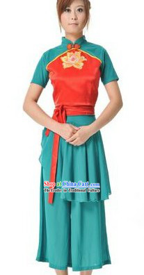 Traditional Chinese Fan Dance Costumes for Women