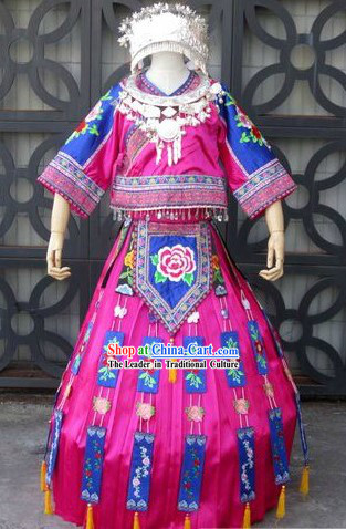 Chinese Miao Minority Singer Costumes and Silver Crown for Women