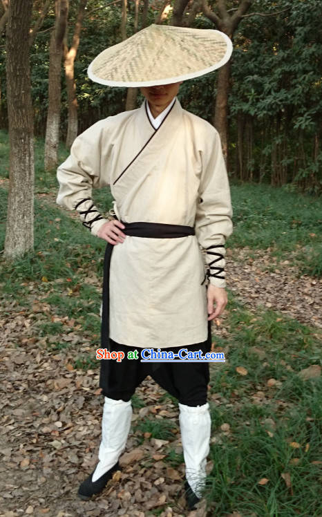 Ancient Chinese Swordsman Hanzhuang and Bamboo Hat