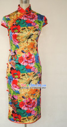 Traditional Chinese Silk Rainbow Flower Cheongsam