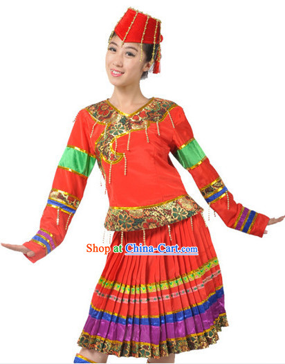 China Folk Yi Nationality Clothes and Hat for Women