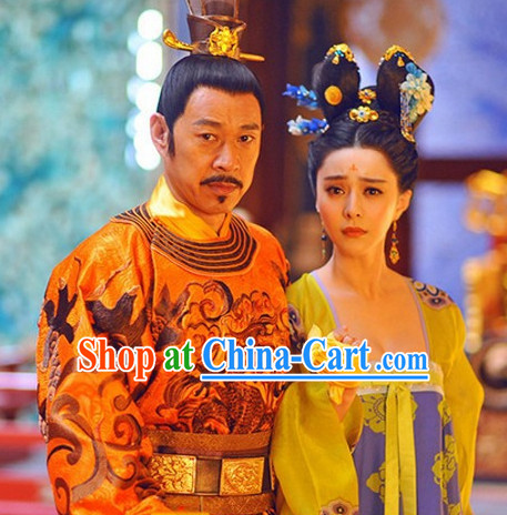 China Tang Dynasty Clothing and Hair Accessories for Women