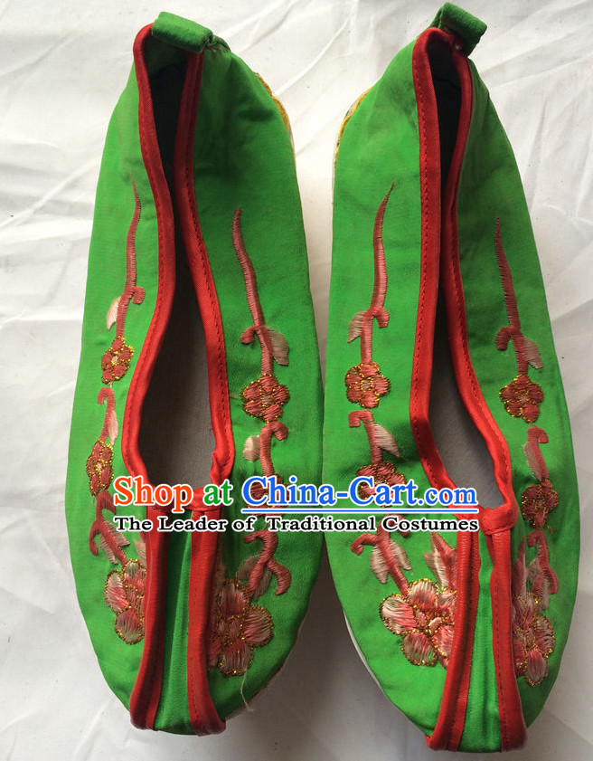 Classic Chinese Opera Shoes for Women