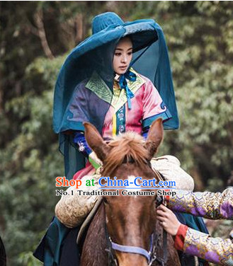 Chinese Traditional Princess Costume and Hat