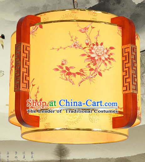 Traditional Chinese Classical Natural Wood and Carved Hanging Palace Lantern