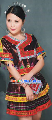 Traditional Chinese Tujia Nationality Dancing Costume, Tujiazu Female Folk Dance Ethnic Dress, Chinese Tujia Minority Nationality Embroidery Costume for Women