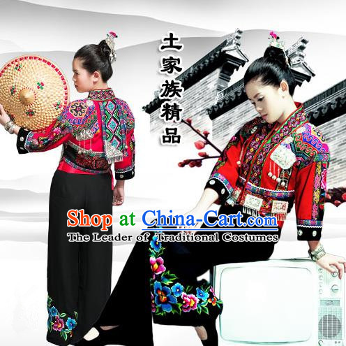 Traditional Chinese Tujia Nationality Dancing Costume, Tujiazu Female Folk Dance Ethnic Sealand Karp Brocade Dress, Chinese Tujia Minority Nationality Embroidery Costume for Women