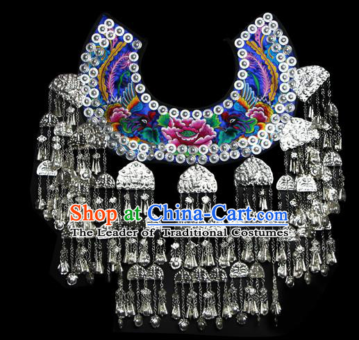 Traditional Chinese Miao Nationality Necklace, Hmong Folk Wedding Embroidery Cloud Shoulder Shawl, Phoenix Coronet And Robes Capelet, Chinese Minority Nationality Jewelry Accessories for Women