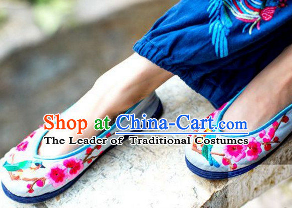 Chinese Handmade Embroidered Shoes Wedding Shoes Kung Fu Wushu Shoes Womens Shoes Opera Shoes Hanfu Shoes Dance Shoes