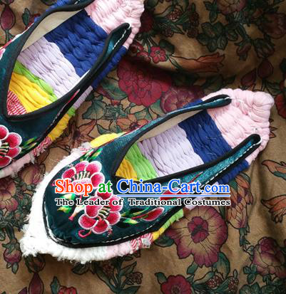 Traditional Chinese National Embroidered Shoes Handmade Green Satin Slippers, China Hanfu Embroidery Flowers Shoes for Women