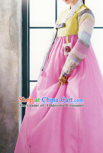 Traditional Korean Costumes Bride Formal Attire Ceremonial Yellow Blouse and Pink Dress, Korea Hanbok Court Embroidered Clothing for Women