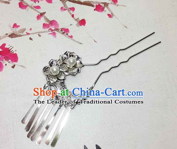 Traditional Chinese Ancient Classical Hair Accessories Silvery Hair Clip Bride Tassel Step Shake Hairpins for Women