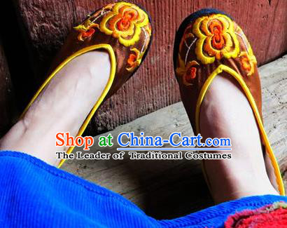 Asian Chinese Traditional Shoes Wedding Bride Brown Embroidered Shoes, China Peking Opera Handmade Embroidery Hanfu Shoes for Women