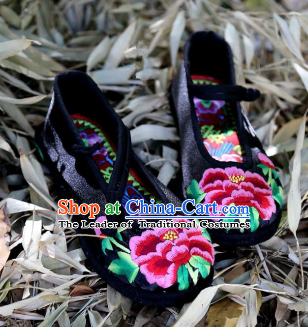 Traditional Chinese Ancient Princess Shoes Black Cloth Embroidered Shoes, China Handmade Embroidery Peony Hanfu Shoes for Women