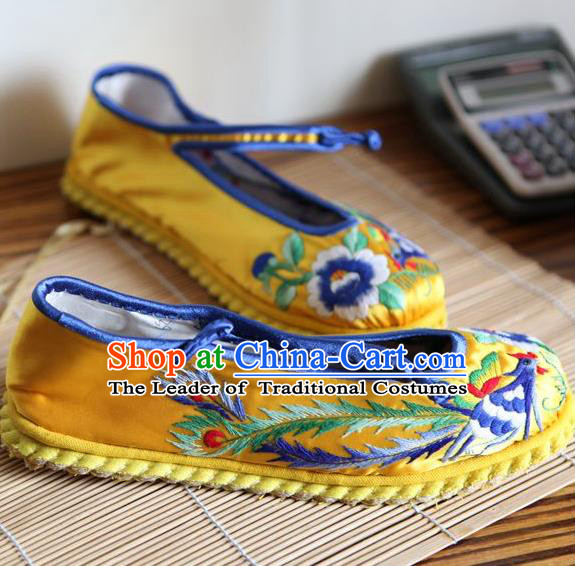 Traditional Chinese Ancient Princess Shoes Yellow Cloth Embroidered Shoes, China Handmade Embroidery Peony Hanfu Shoes for Women