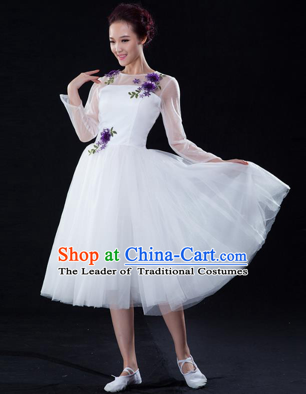 Traditional Chinese Modern Dance Fan Dance Costume, Opening Dance Chorus White Bubble Dress Clothing for Women