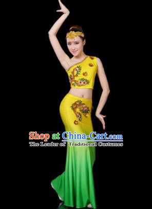 Traditional Chinese Dai Nationality Peacock Dance Costume Folk Dance Pavane Yellow Clothing for Women