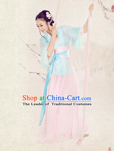 Traditional Ancient Chinese Female Costume, Elegant Hanfu Clothing Chinese Han Dynasty Imperial Princess Embroidered Clothing for Women