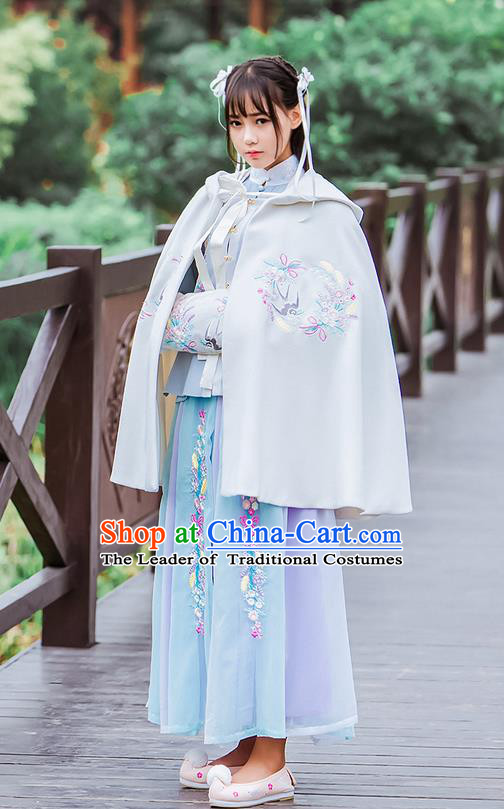 Traditional Ancient Chinese Female Costume Woolen Cardigan, Elegant Hanfu Short Cloak Chinese Ming Dynasty Palace Lady Embroidered Swallow Hooded White Cape Clothing for Women