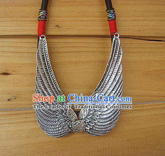 Traditional Chinese Miao Ethnic Minority Necklace, Hmong Handmade Silver Eagle Collar, Miao Ethnic Jewelry Accessories Collarbone Chain Necklace for Women