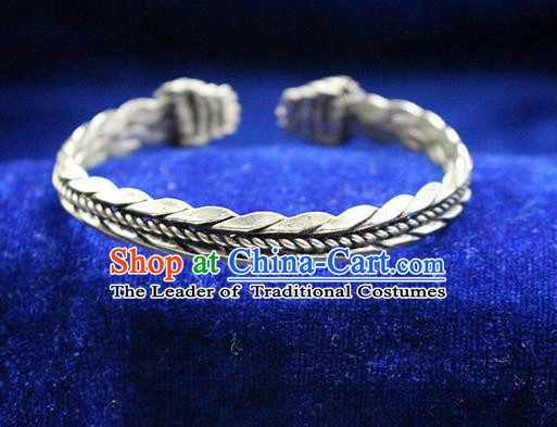 Traditional Chinese Miao Nationality Crafts Jewelry Accessory Bangle, Hmong Handmade Miao Silver Classical Dragon Bracelet, Miao Ethnic Minority Silver Bracelet Accessories for Women