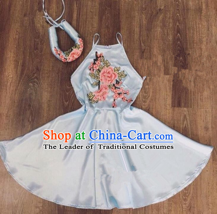 Traditional Top Grade Asian Vietnamese Costumes Dance Dress, Vietnam National Female Handmade Embroidery Flowers Grey Bellyband Ao Dai Dress Cheongsam Clothing for Women