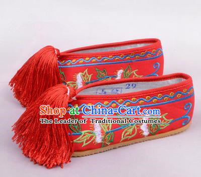 Chinese Ancient Peking Opera Young Lady Embroidered Hua Tan Shoes, Traditional China Beijing Princess Opera Red Embroidered Shoes