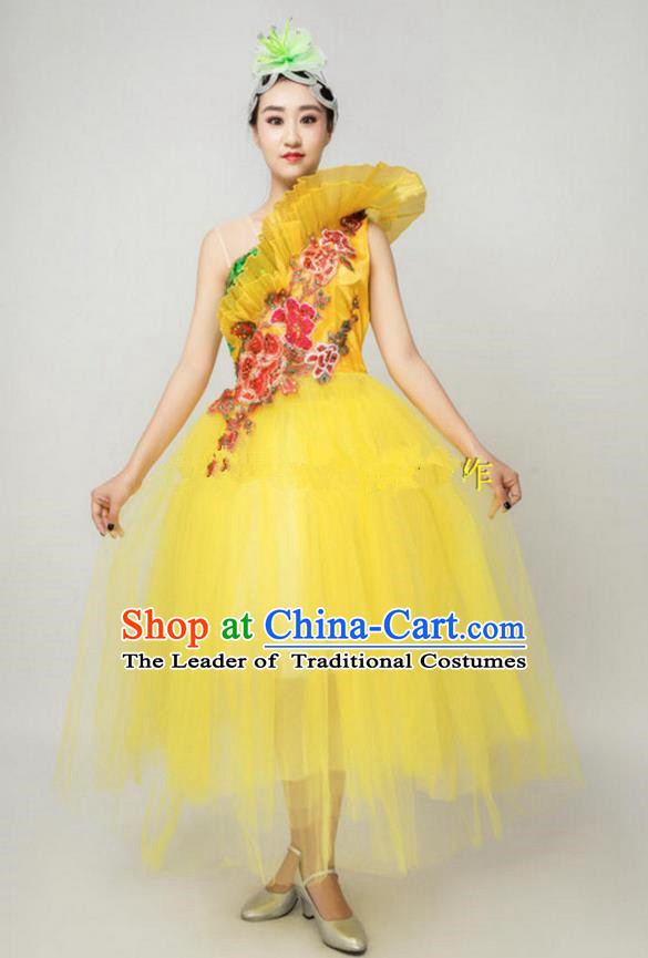 Chinese Classic Stage Performance Dance Costumes, Opening Dance Folk Dance Classic Dance Big Swing One-shoulder Yellow Veil Dress for Women