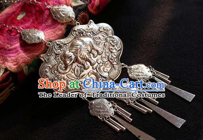 Traditional Handmade Chinese National Miao Nationality Silver Embroidery Tassel Necklace for Women