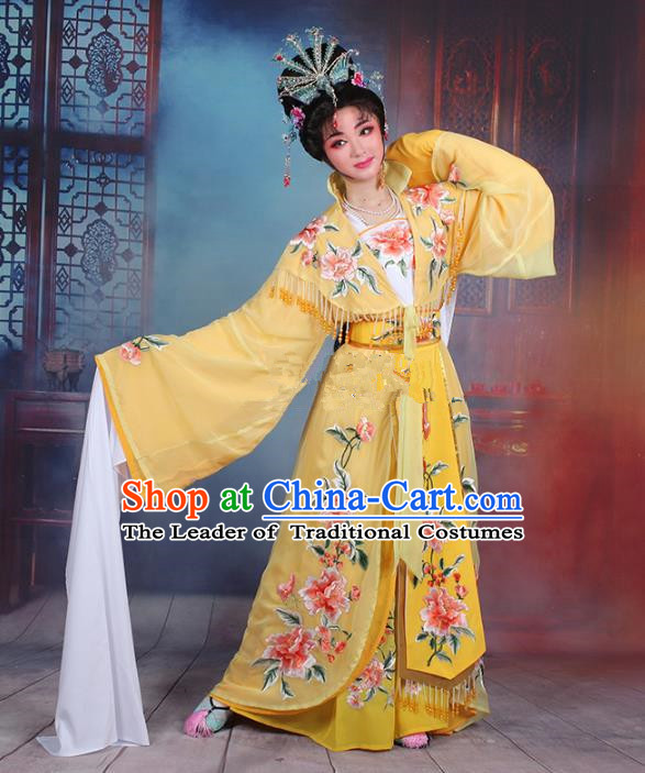 Traditional China Beijing Opera Young Lady Hua Tan Costume Imperial Concubine Yellow Embroidered Cape, Ancient Chinese Peking Opera Diva Embroidery Peony Dress Clothing