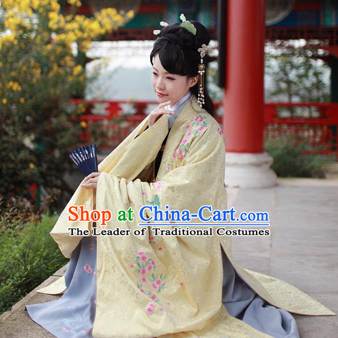 Asian Chinese Ming Dynasty Princess Costume Embroidery Yellow Cloak, Ancient China Palace Lady Embroidered Cardigan Clothing for Women