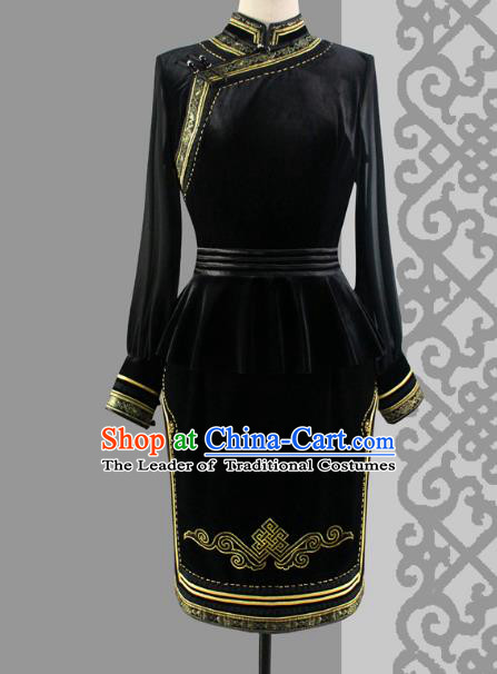 Traditional Chinese Mongol Nationality Dance Costume Wedding Black Velvet Cheongsam, Chinese Mongolian Minority Nationality Bride Mongolian Robe Embroidery Costume for Women