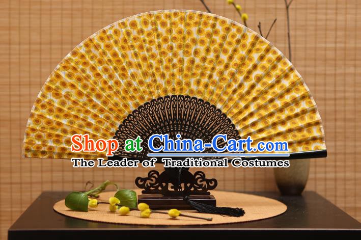 Traditional Chinese Crafts Printing Yellow Folding Fan, China Beijing Opera Silk Fans for Women