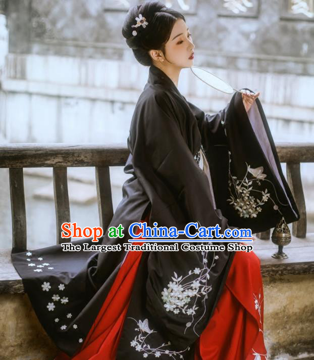 Chinese Ancient Ming Dynasty Countess Black Costumes Embroidered Hanfu Dress for Women