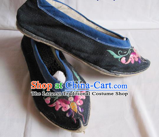 Asian Chinese Traditional Hanfu Shoes Ethnic Handmade Embroidered Black Shoes for Women