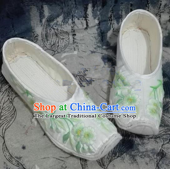 Chinese Traditional Hanfu Shoes Ancient Princess White Embroidered Shoes Handmade Shoes for Women