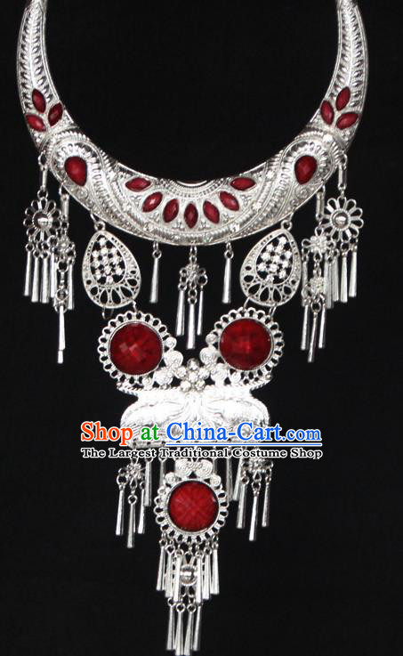 Chinese Ethnic Carving Red Necklace Traditional National Jewelry Accessories for Women