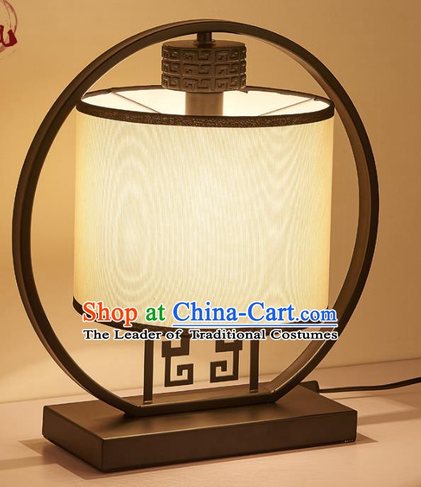 Traditional Chinese Palace Lanterns Handmade Iron Lantern Ancient Desk Lamp