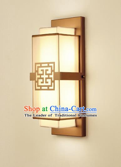 Traditional China Ancient Golden Wall Lanterns Handmade Iron Lantern Ancient Lamp