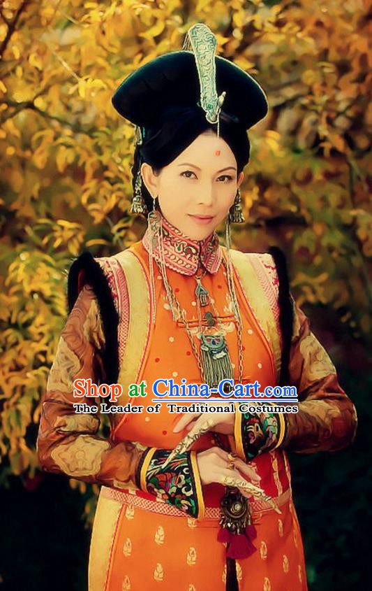 Ancient Chinese Qing Dynasty Manchu Empress Xiaoduanwen Embroidered Historical Costume for Women