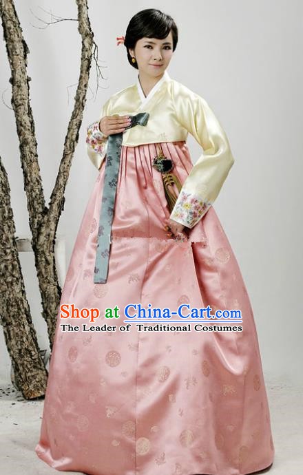 Korean Traditional Handmade Palace Hanbok Yellow Blouse and Pink Dress Fashion Apparel Bride Costumes for Women