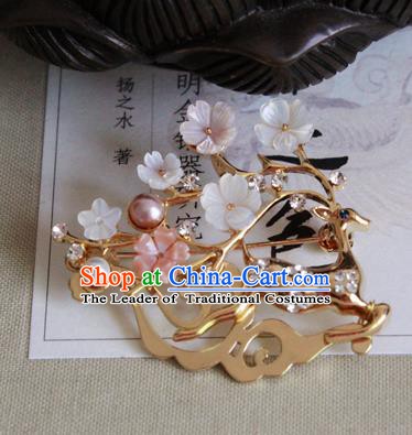 Chinese Handmade Classical Accessories Princess Brooch Hanfu Golden Beer Breastpin for Women