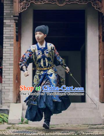 Chinese Ancient Swordsman Costume Traditional Ming Dynasty Imperial Bodyguard Embroidered Costumes for Men