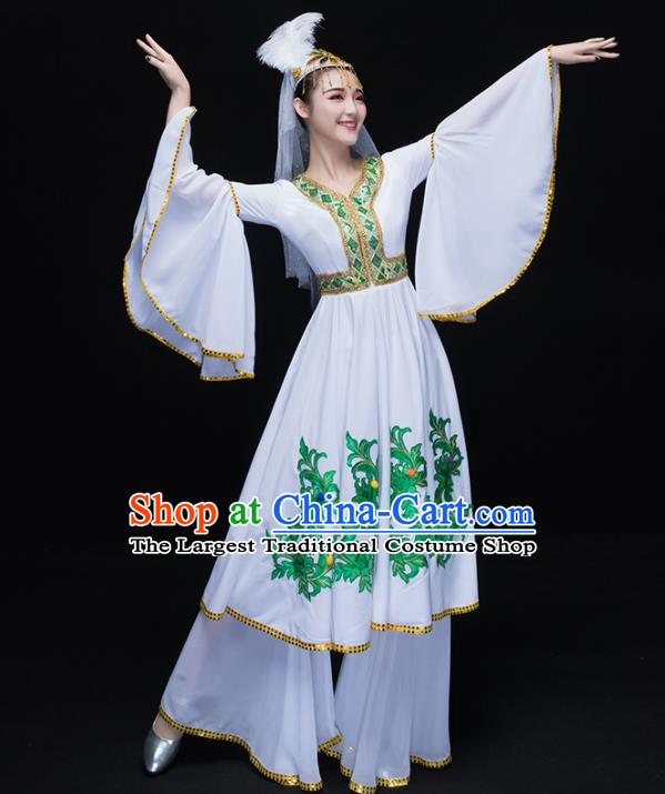 Chinese Traditional Uigurian Folk Dance White Clothing Uyghur Nationality Classical Dance Costume for Women