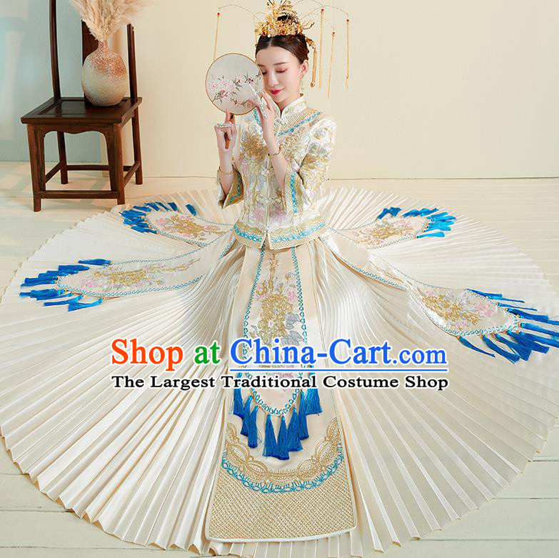 Chinese Traditional Embroidered Peony White Xiuhe Suits Ancient Bride Toast Wedding Costumes for Women