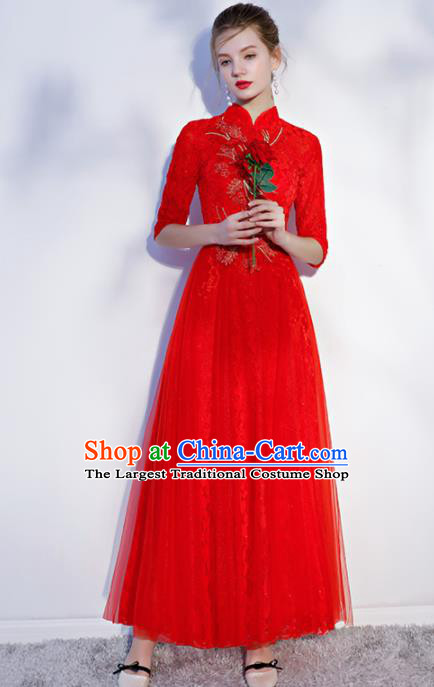 Chinese Traditional Bride Embroidered Slim Cheongsam Ancient Handmade Red Veil Wedding Dress for Women