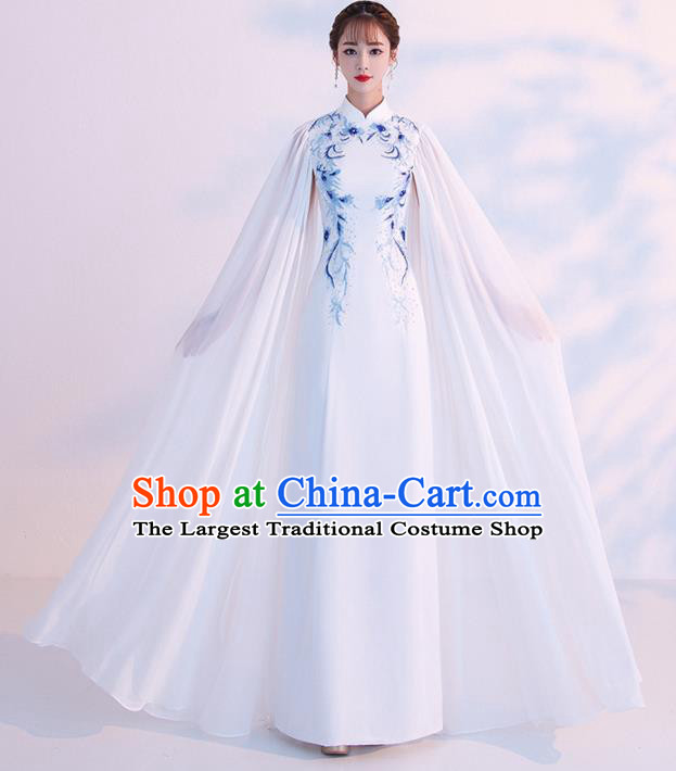 Chinese Traditional Costumes Elegant Embroidered White Cheongsam Qipao Dress for Women